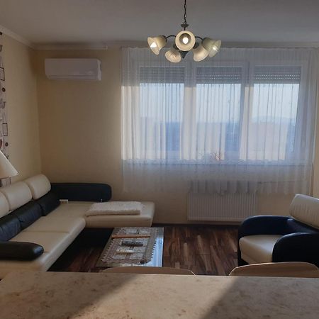 Vegas Zuglo بودابست المظهر الخارجي الصورة