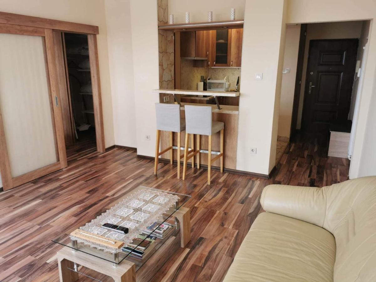 Vegas Zuglo بودابست المظهر الخارجي الصورة