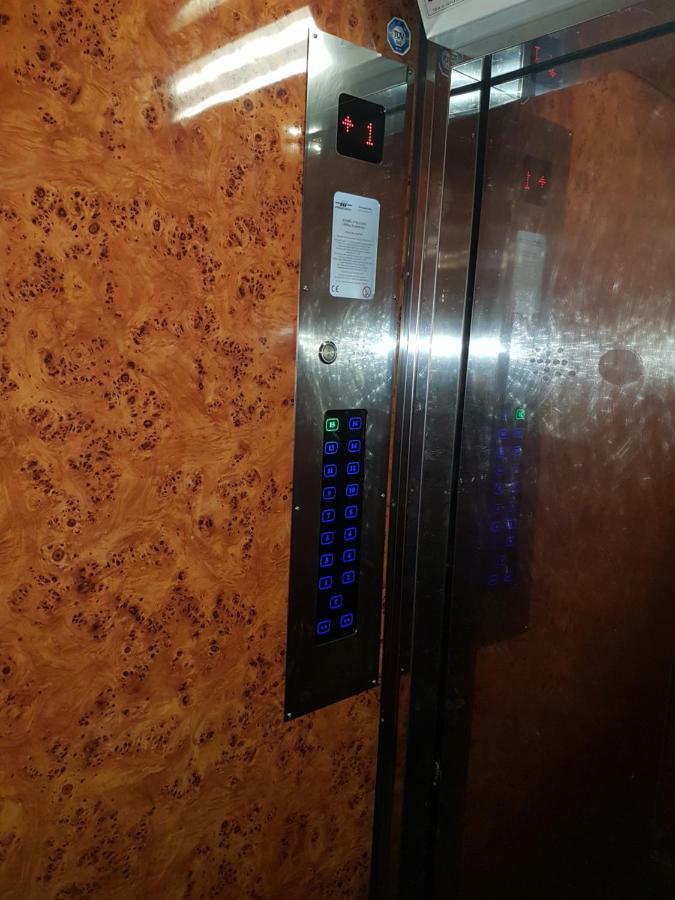 Vegas Zuglo بودابست المظهر الخارجي الصورة
